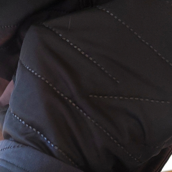 Under Armour Men's 1/2 Zip Long Sleeve - Picture 5 of 5